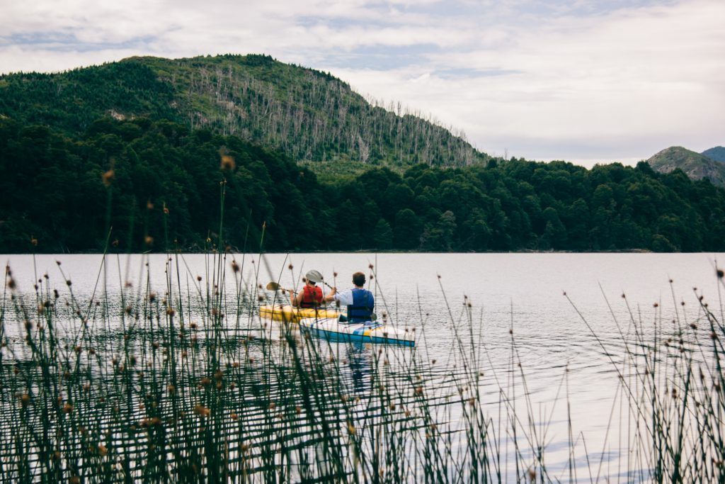 kayak en un llac a Lleida